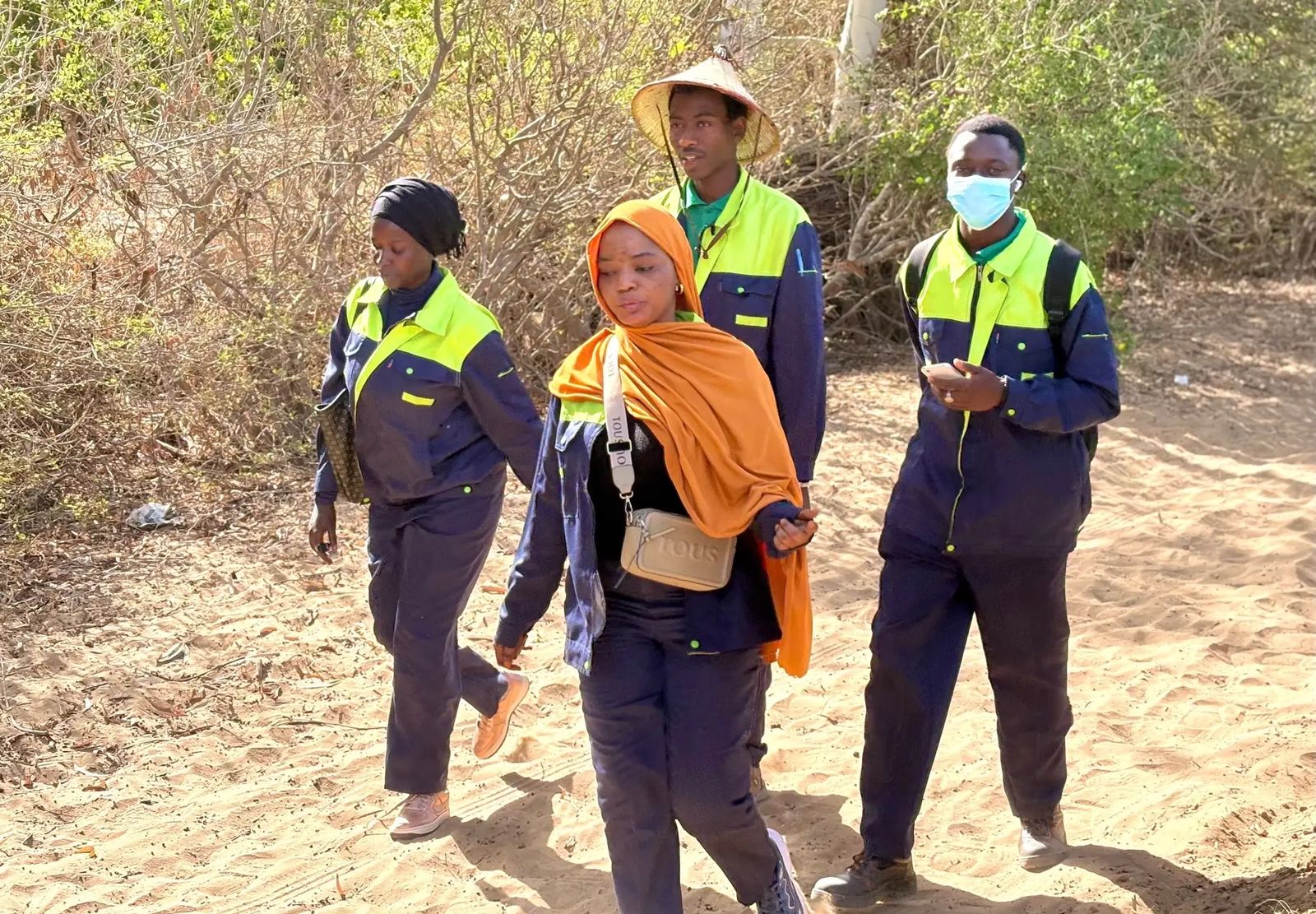 Apprenants en sortie de terrain